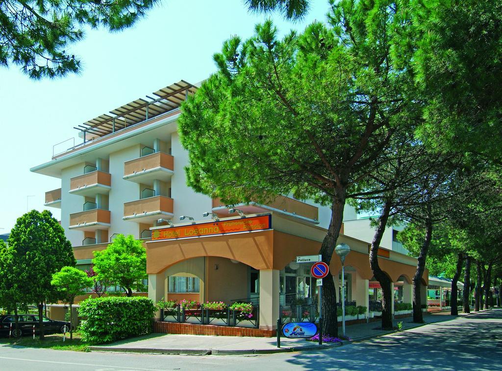Hotel Garni Losanna Бибионе Екстериор снимка